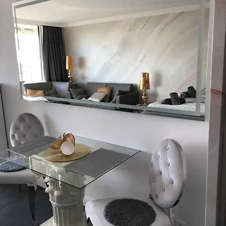 Tiffanys Ferienapartments In Der Privatresidenz Des Plaza Premium Timmendorfer